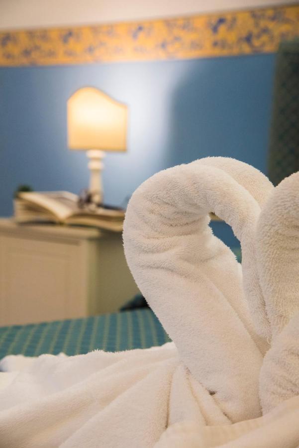 Gregorio'S Rooms โรม ภายนอก รูปภาพ